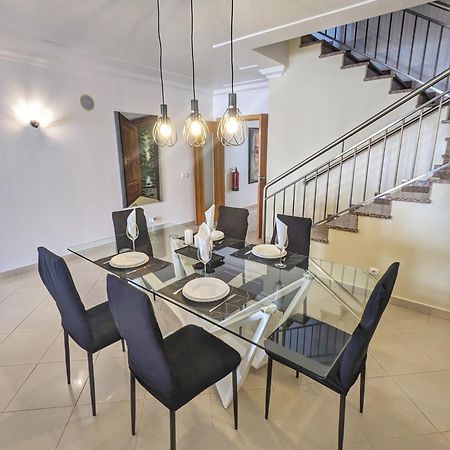 Farm Village- Townhouse 2 Mins From Old Town Albufeira Bagian luar foto