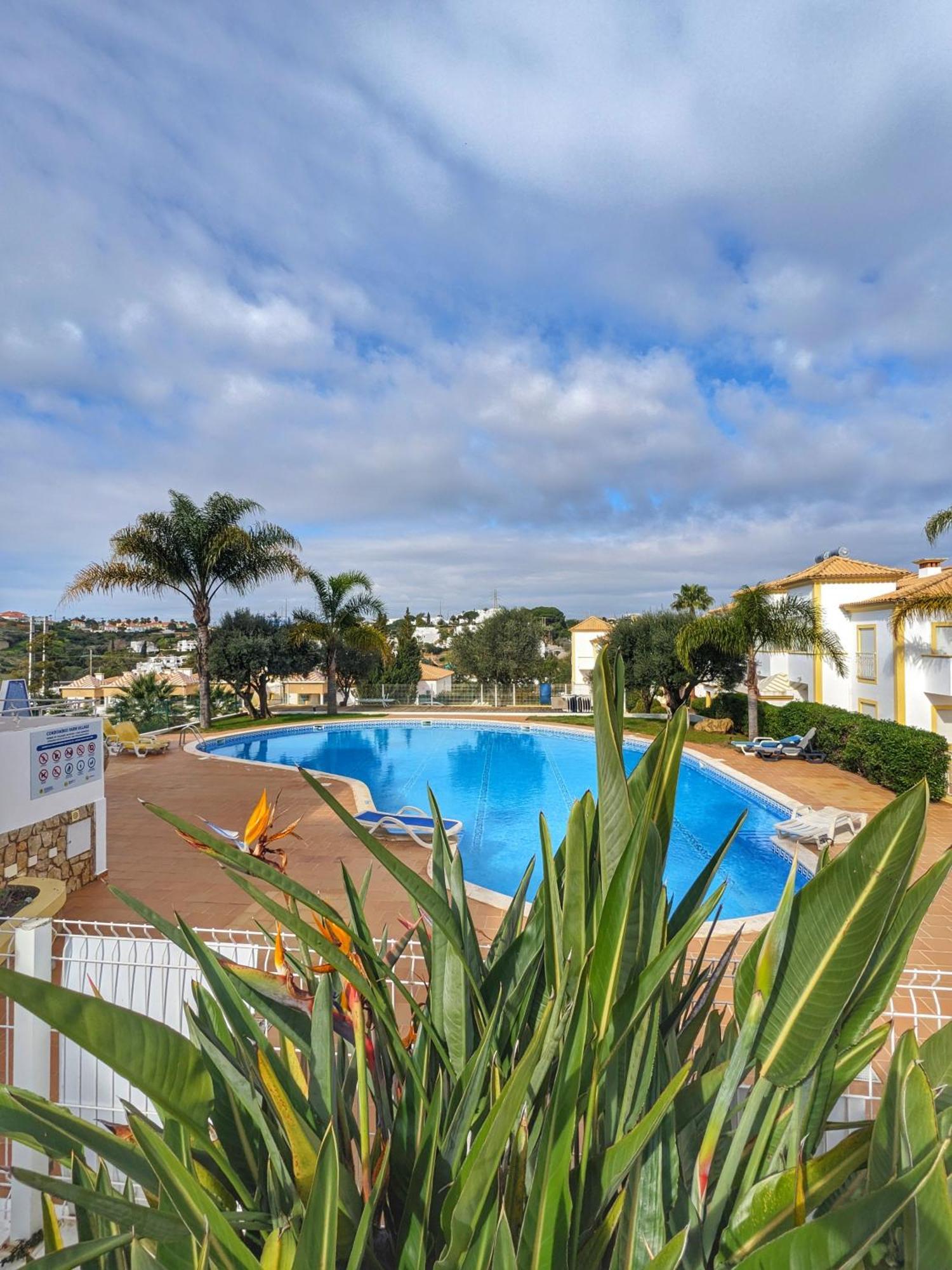 Farm Village- Townhouse 2 Mins From Old Town Albufeira Bagian luar foto